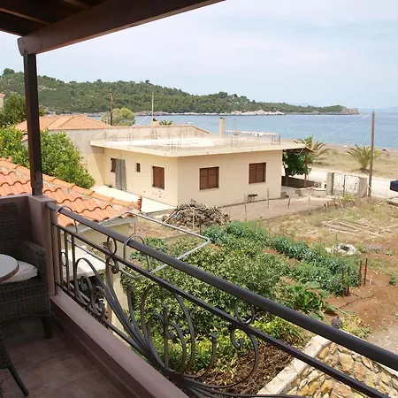 Agia Anna Apartments * آيا آنا